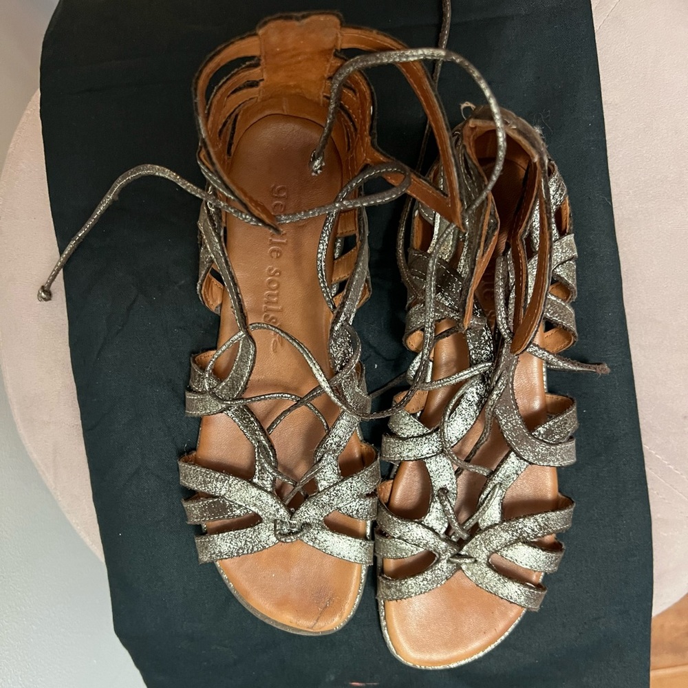 Kenneth Cole- Gentle Soul Sandals